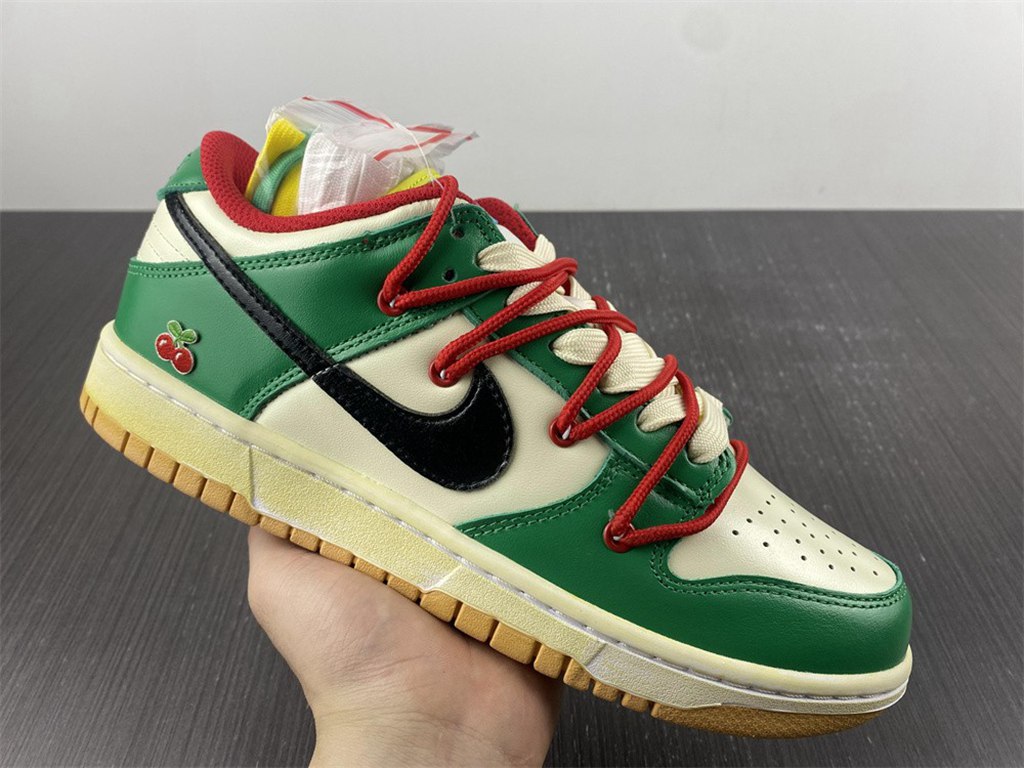 Nike Dunk Low